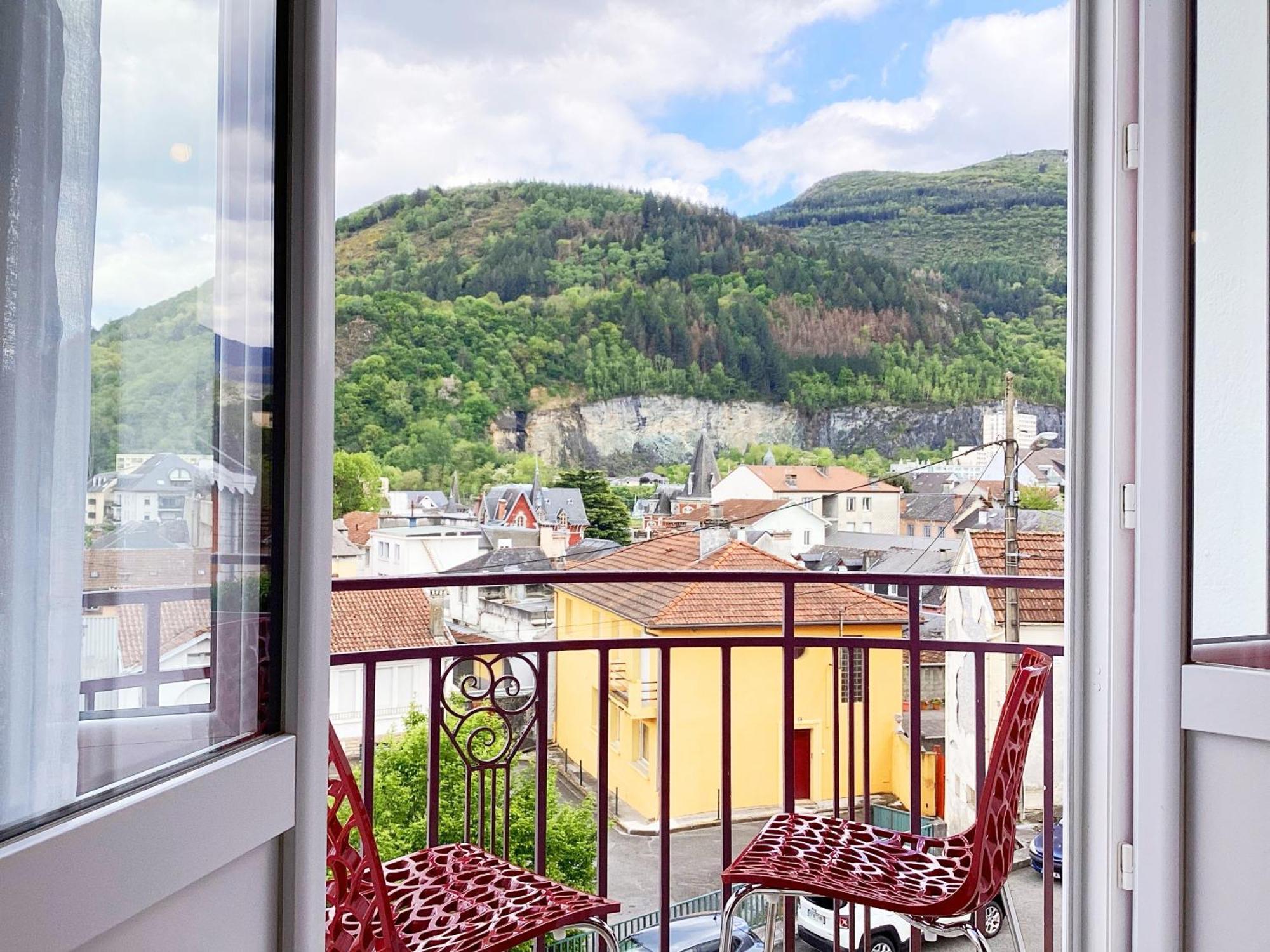 Appartement Stella 95 M2 Climatise Parking Proche Sanctuaires Lourdes Exterior photo